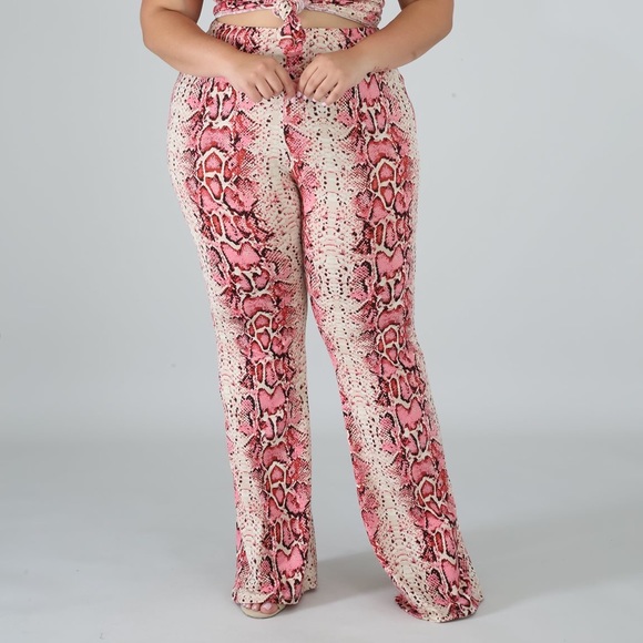 Plus Size Two Piece Set - Picture 2 of 2